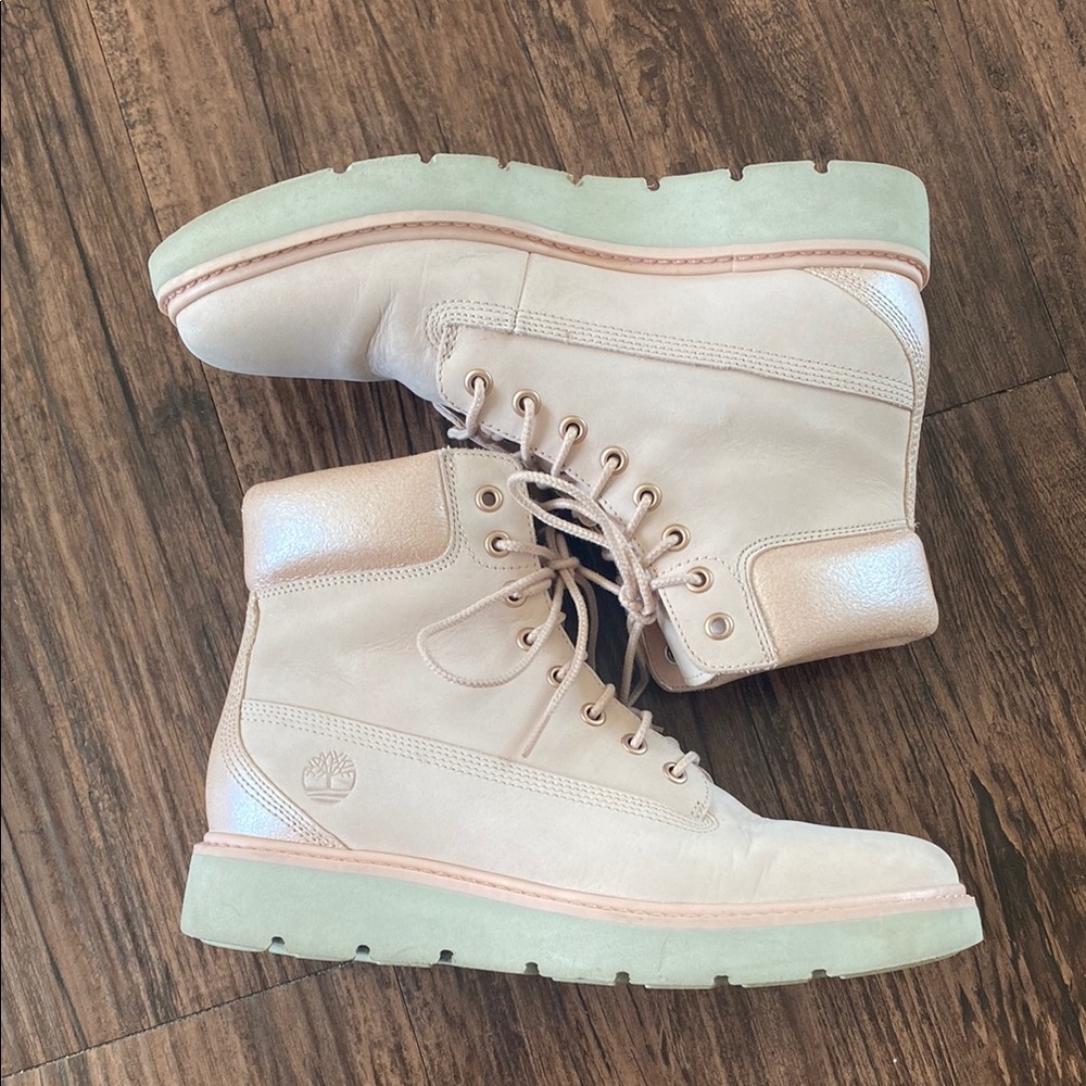 Timberland Women's Light Pink Boots